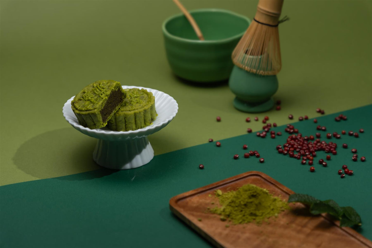 Under the Same Moon Matcha Red Bean Mooncake (Box of 2) 一個月亮 抹茶紅豆月餅 (2件禮盒裝)