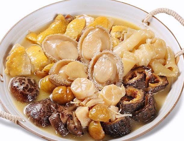 Under the Same Moon x Hing Wah Deluxe Seafood Treasure Broth with Fish Maw & 4-Head Abalone 一個月亮 x 興華【四人極上】花膠海味佛跳牆 (四頭鮑)