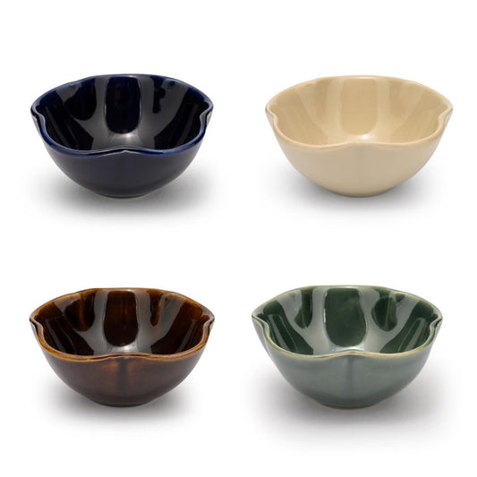 Flower-Shaped Mini Ceramic Bowl セラミックミニボウル 花 (Random Colour)