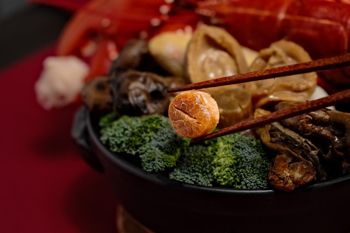 Under the Same Moon x Hing Wah Lobster & 8-Head Abalone Poon Choi 一個月亮 x 興華【二人盛宴】龍蝦八頭鮑魚盆菜